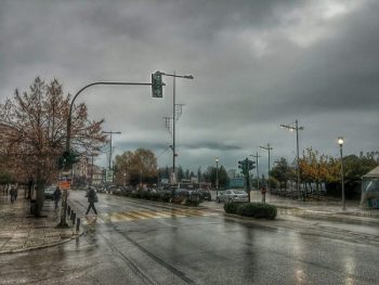 Παρέλαση με βροχές και αφρικανική σκόνη