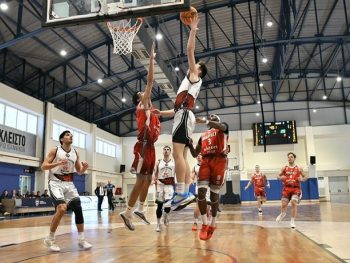 Δυσκολεύτηκαν αλλά έπιασαν το 13αρι οι Vikos Φalcons - Μία ανάσα από τα play in