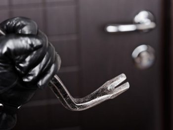 Εξιχνιάστηκαν δύο κλοπές από κατοικίες στα Σύβοτα Θεσπρωτίας