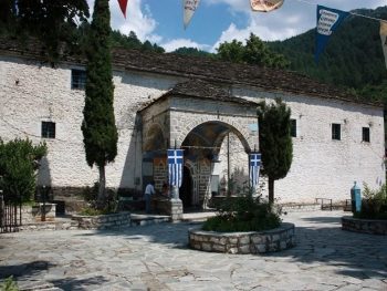 Η «Πίζα της Ηπείρου» στο Παλιοσέλι της Κόνιτσας