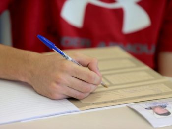 Πανελλαδικές Εξετάσεις 2025: Ανακοινώθηκαν οι βαθμολογίες των μαθημάτων