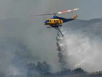 Εναέρια μέσα για φωτιά στη Σαγιάδα 