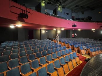 Αναβαθμίστηκε αισθητικά και λειτουργικά το Καμπέρειο Θέατρο