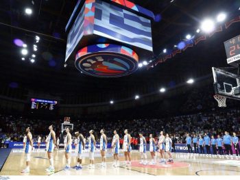 Το επιτελείο της Εθνικής Γυναικών