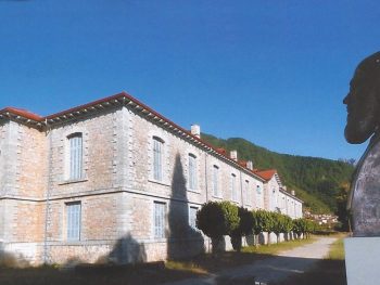 Χώρος Προώθησης του Εναλλακτικού Τουρισμού η Αναγνωστοπούλειος Γεωργική  Σχολή Κόνιτσας