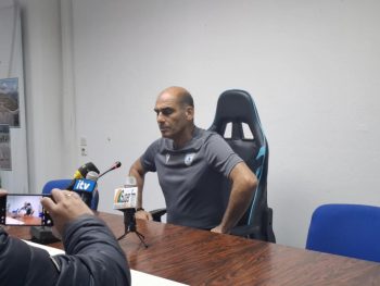 Σιδερίδης: «Βάσει ευκαιριών έπρεπε μία ομάδα να κερδίσει σήμερα»