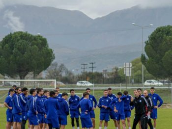Σήκωσαν τα μανίκια για τη μάχη του Σαββάτου 