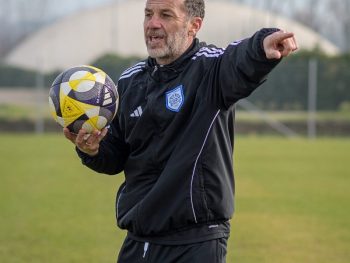 Είναι όλες οι συγκυρίες εναντίον του