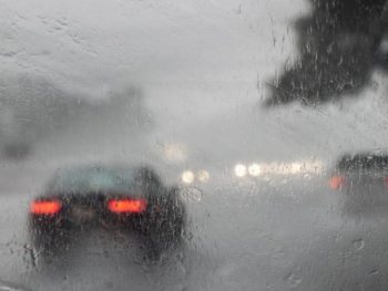 Επιδείνωση του καιρού με ισχυρές βροχές και καταιγίδες και πολύ ενισχυμένους ανέμους