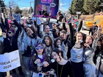 Ο Κατσικάς το έζησε! Κέφι, σάτιρα και πλήθος κόσμου στο καρναβάλι