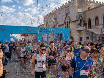 Νέα εποχή για τον TUI Μαραθώνιο Ρόδου με ρεκόρ συμμετοχών και ρεκόρ από τον Παναγιώτη Καραϊσκο