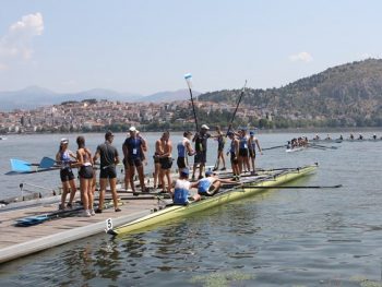 Πρεμιέρα στη Β' Φάση του 92ου Πανελλήνιου Πρωταθλήματος Κωπηλασίας στη Καστοριά με 200 αθλητές κι αθλήτριες