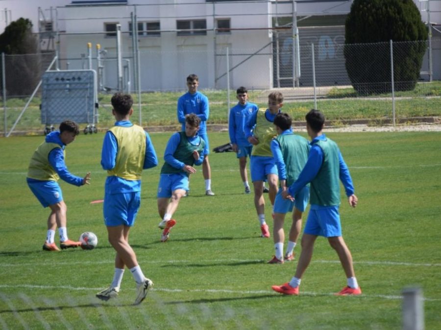 Δύο επιστροφές στο κανονικό πρόγραμμα 