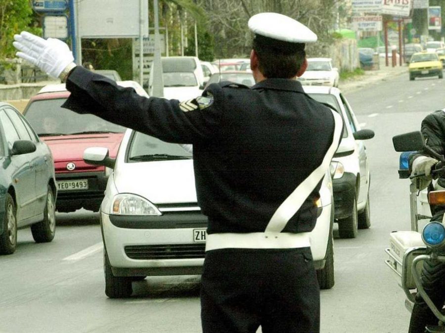 Ανήλικος οδηγούσε χωρίς άδεια