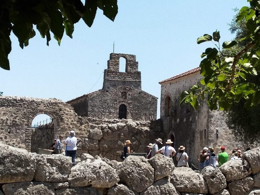 Σε Νεκρομαντείο και Δωδώνη γυρίσματα ιστορικού ντοκιμαντέρ μεγάλου διαδικτυακού καναλιού