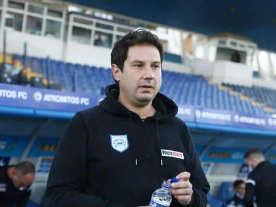 Μεγαλώνει η λίστα για τον προπονητή του ΠΑΣ Γιάννινα - Και ο Γιαννίκης για τον πάγκο 