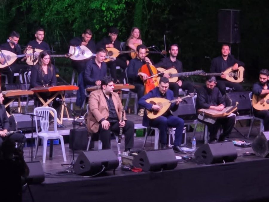 «Το Ταξίδι της Ψυχής» στην Ι.Μ. Βελλάς: Μια βραδιά αφιερωμένη στη σιωπηλή παρουσία του Πετρολούκα