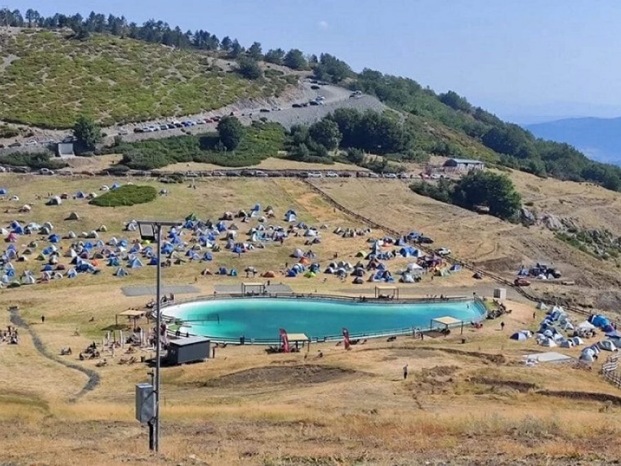 Ανήλιο και Μέτσοβο βουλιάζουν από επισκέπτες