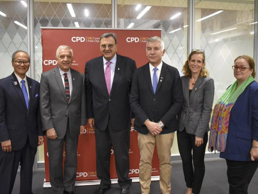 Διάλεξη του Ισίδωρου Κούβελου στο Πανεπιστήμιο της Νότιας Καλιφόρνιας 