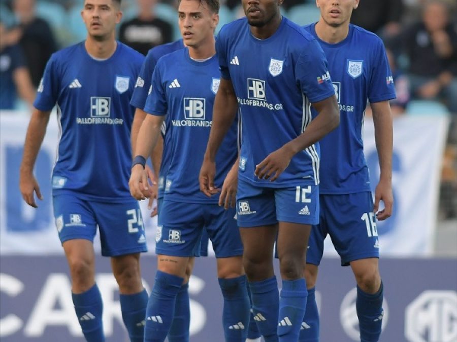 Αυτά τα όπλα έχουμε... με αυτά θα πολεμήσουμε! 