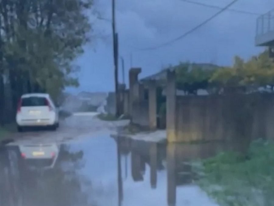 Πλημμύρισαν στο Κάτω Νεοχωρόπουλο