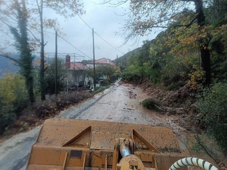 Βομβαρδισμένο τοπίο τα Κεντρικά Τζουμέρκα
