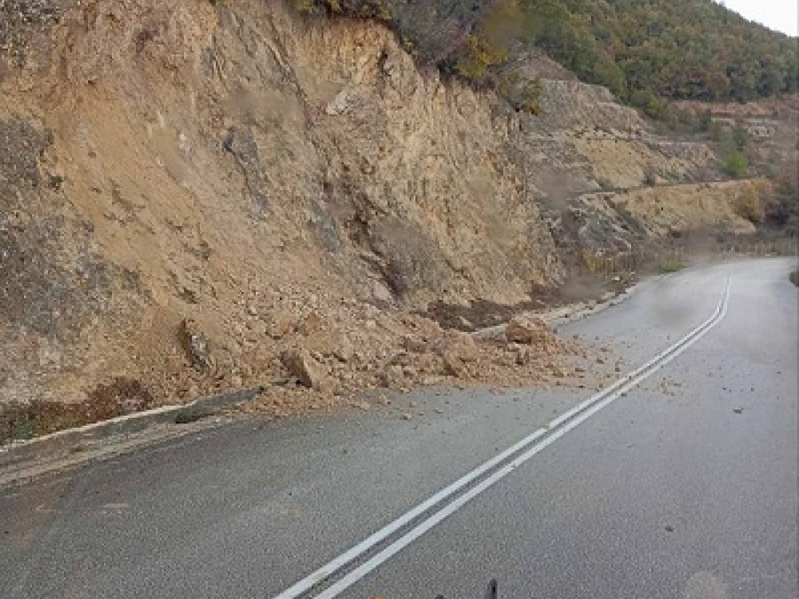 Εντατικές παρεμβάσεις του Δήμου Πωγωνίου λόγω των έντονων καιρικών φαινομένων