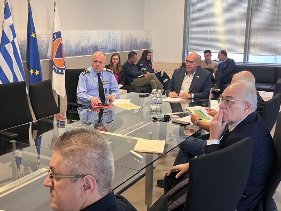 Έκτακτη σύσκεψη Πολιτικής Προστασίας - Σήμα κινδύνου για τα παράλια της Ηπείρου από την κακοκαιρία 