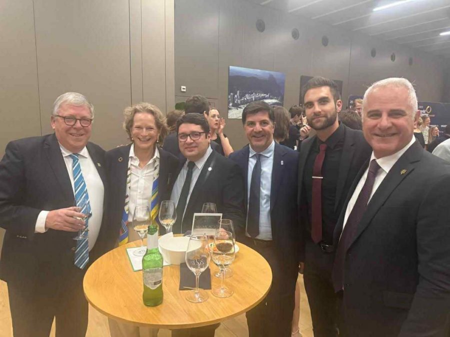 Λαμπερή βραδιά για τον Στέφανο Ντούσκο από τη Διεθνή Ομοσπονδία Κωπηλασίας  