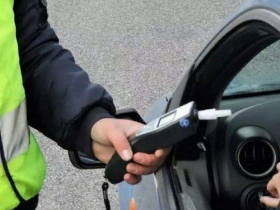 Έξι οδηγούσαν μεθυσμένοι