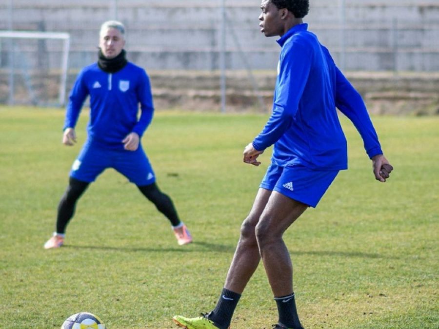 Συνεχίζει την προετοιμασία με τα νέα πρόσωπα