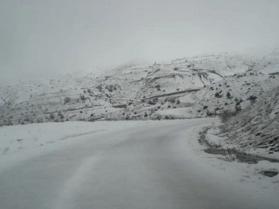 Πάνω από 50 τόνοι αλατιού σε λίγες ώρες για τους δρόμους στο Ζαγόρι