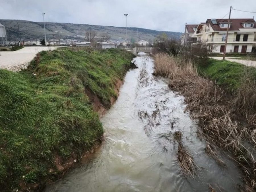 Οι λαγκάτσες του λεκανοπεδίου μοιάζουν με ποτάμια