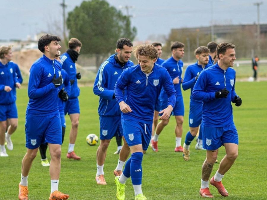 Με πλήρη συγκέντρωση 