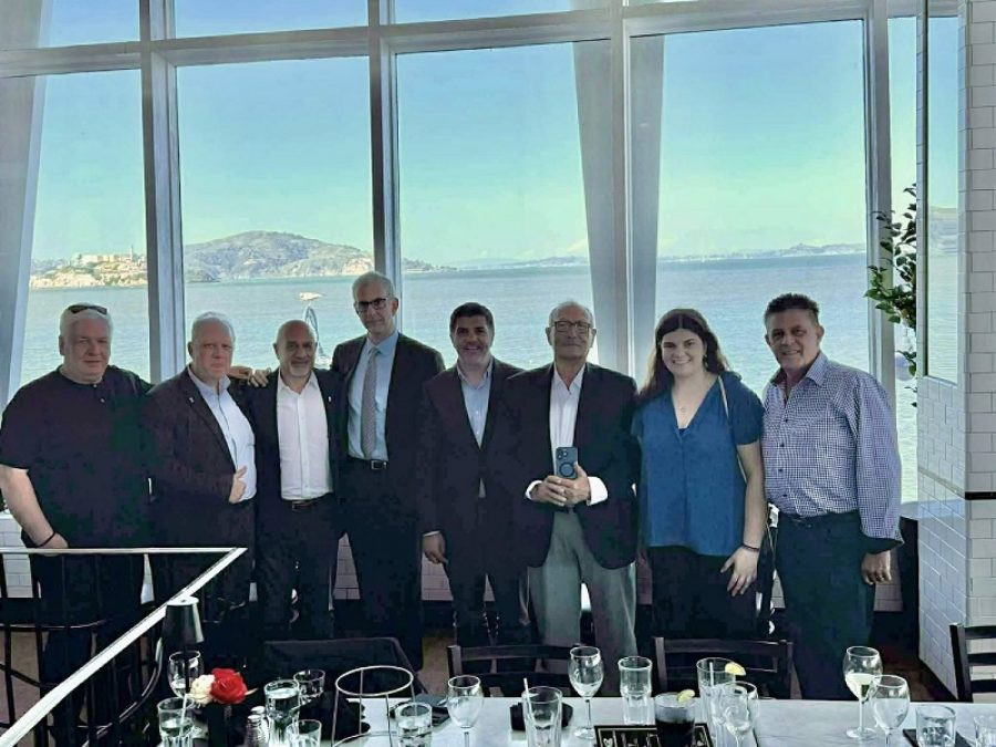 Η ΕΚΟΦΝΣ στο Λονγκ Μπιτς 