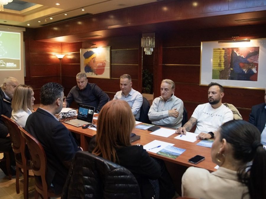 Συνάντηση εργασίας για την επαναλειτουργία των υδροπλάνων στα Ιωάννινα