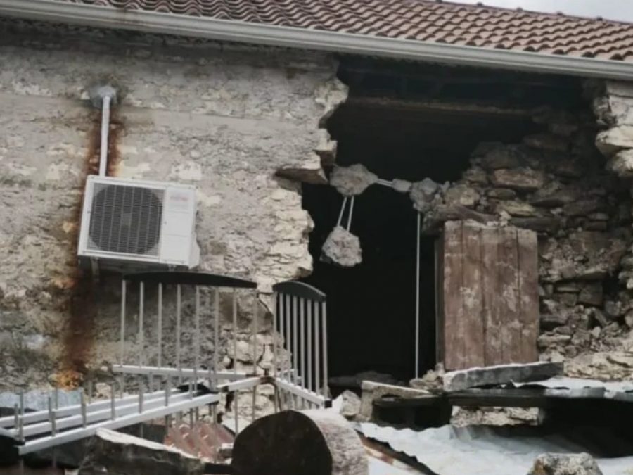 Πρωτοβουλία για προκατασκευασμένα στα σεισμόπληκτα χωριά- Στα Γιάννινα ο Λέκκας