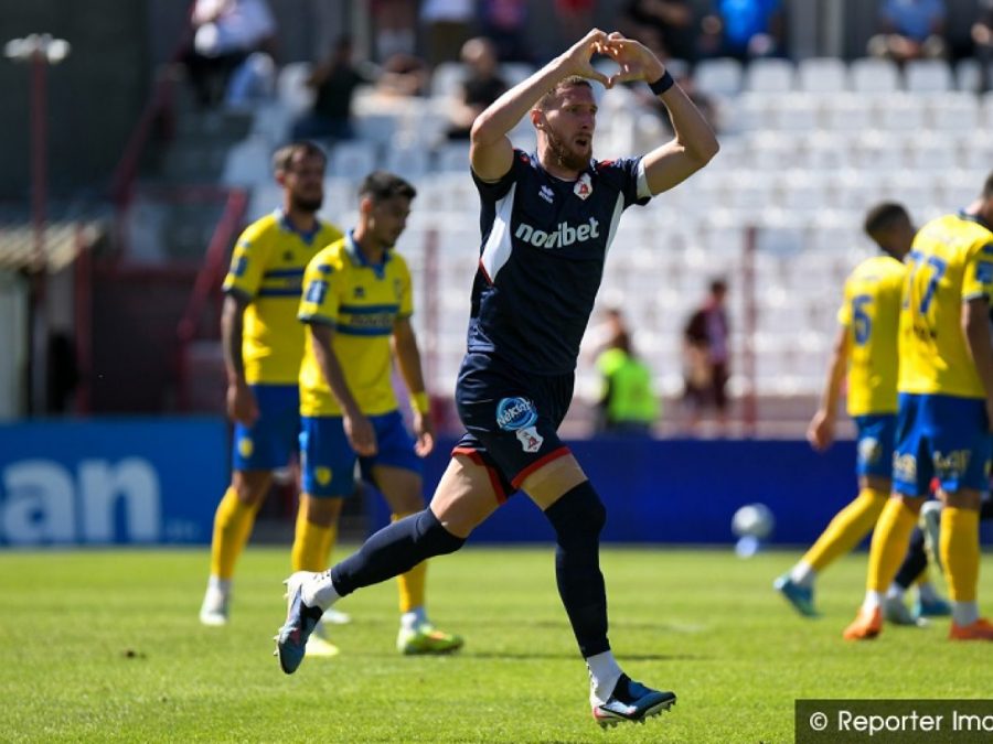 Έπεσε και ο Πανσερραϊκός στη Super League 2