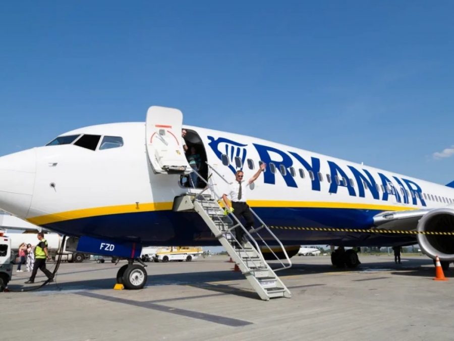 Η Ryanair «ψηφίζει» Αλβανία- Φεύγει από τη Θεσσαλονίκη και παίρνει μαζί της 700.000 θέσεις
