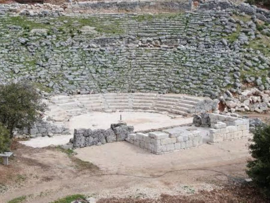 Νέες εγκρίσεις μελετών για τη συνέχιση εργασιών στο αρχαίο θέατρο της Κασσώπης