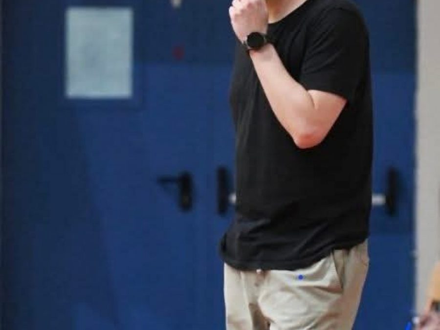Αναλαμβάνει ο Κώστας Κρικώνης